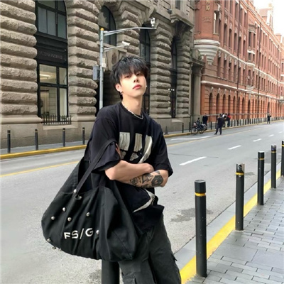 燕剪春风的头像